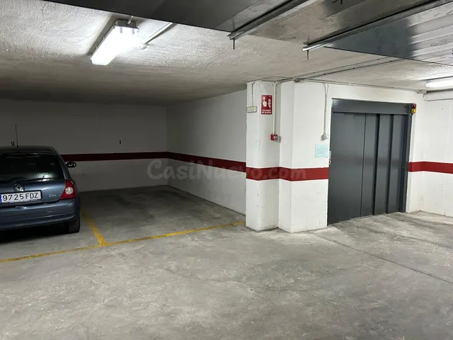 Cochera Junto al Rectorado - foto 4