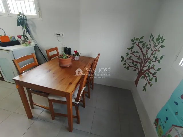 SE VENDE CHALET EN MONFORTE DEL CID — 8