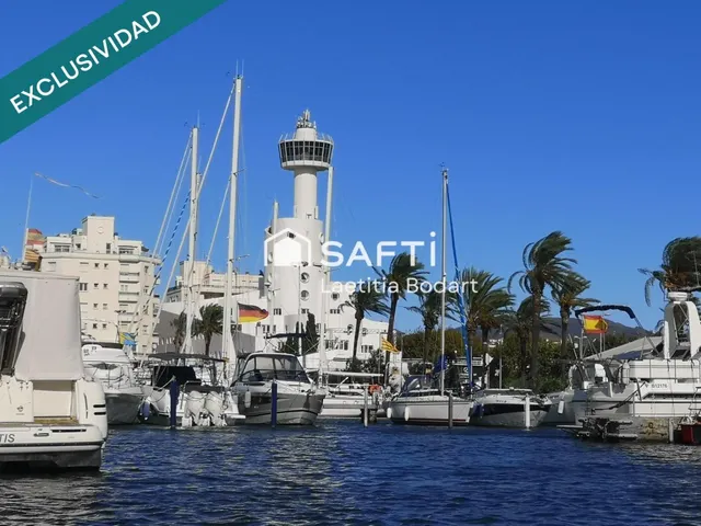 Estudio con terraza y vistas al canal, situado en la zona muy buscada de Caballito de Mar, en Empuriabrava. — 20