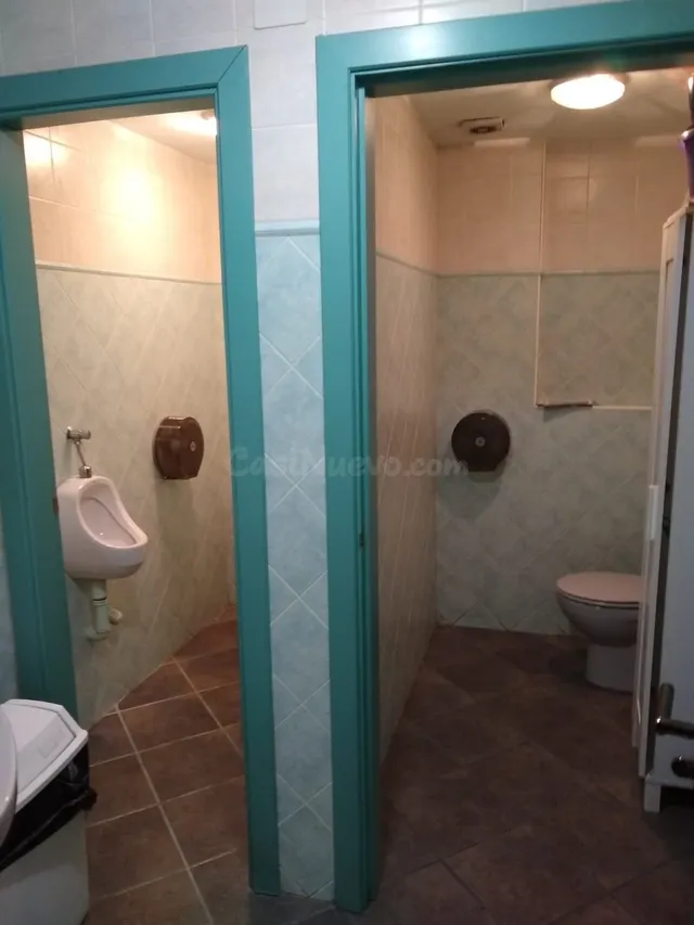 Local comercial en venta - foto 4