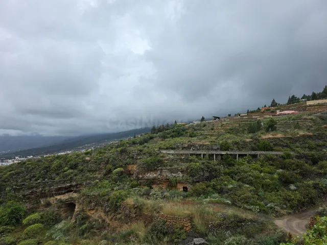 Finca rústica de 1.798 m2 en Arafo: Tu refugio de fin de sem