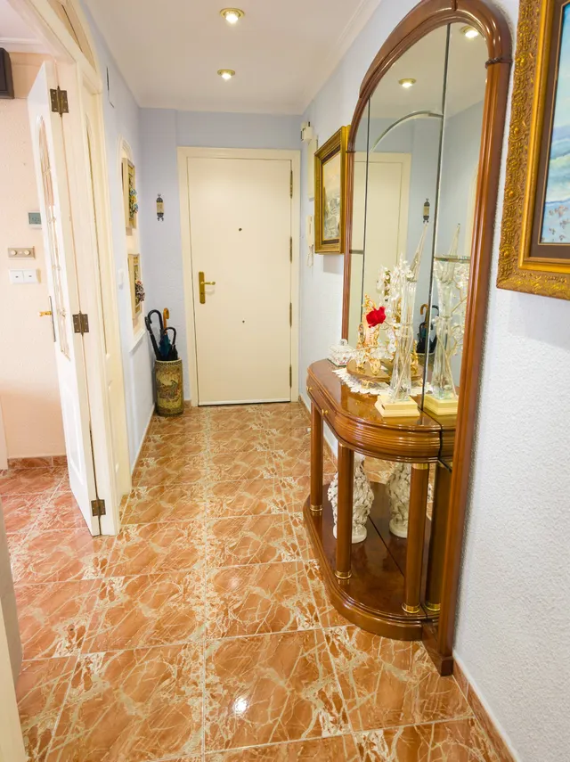 ¿Y si tu próxima casa estuviera en el corazón de Elche… y pudieras adaptarla a tu manera? ✨ — 12