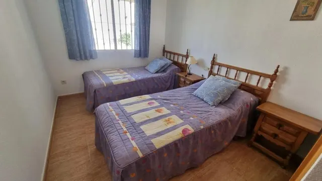 Villa 3 habitaciones 80m² en venta - Urbanizaciones — 10