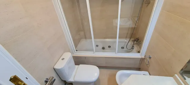 PISO EN VENTA EN LA ZONA DE PONTEPEDRIÑA — 16