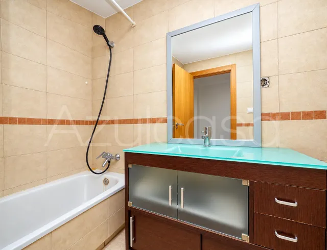 Piso en venta de 3 dormitorios y 2 baños con garaje y trastero en Monforte del Cid — 39