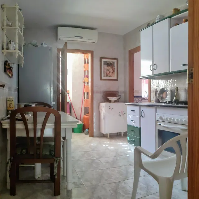 PISO EN OLULA DEL RÍO ( ALMERÍA ) DE 4 habitaciones. — 6