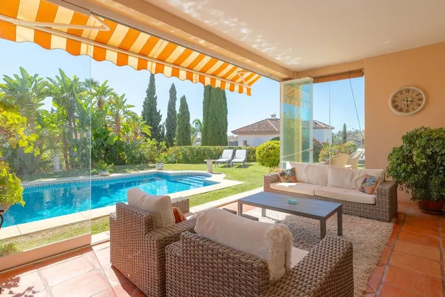 Villa 5 habitaciones 298m² en venta - Elviria — 13