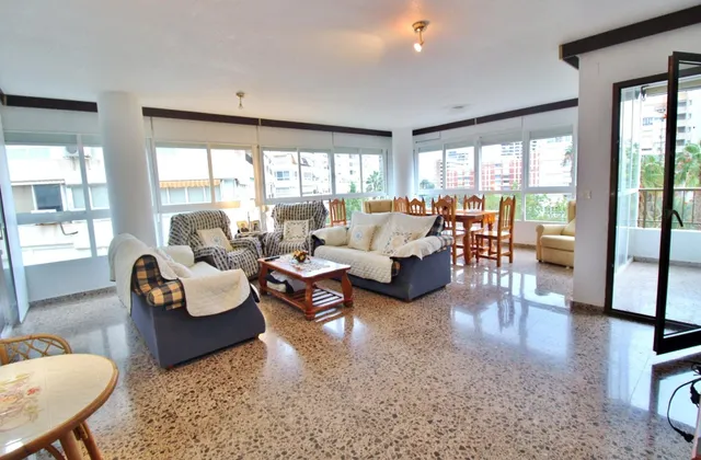 Vive la luz y el espacio en este amplio piso de Garden Playa - foto 5