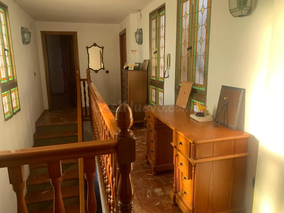 Espectacular Adosado de 220 m2 | 6 Dorm. | 4 Baños | Azotea y Patios