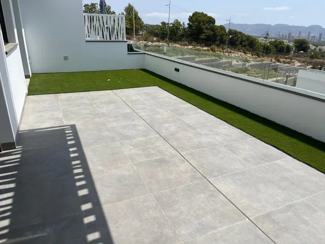 Se vende bonito apartamento 2 dormitorios y 2 baños y vistas al mar con garaje y trastero 608249911 — 2