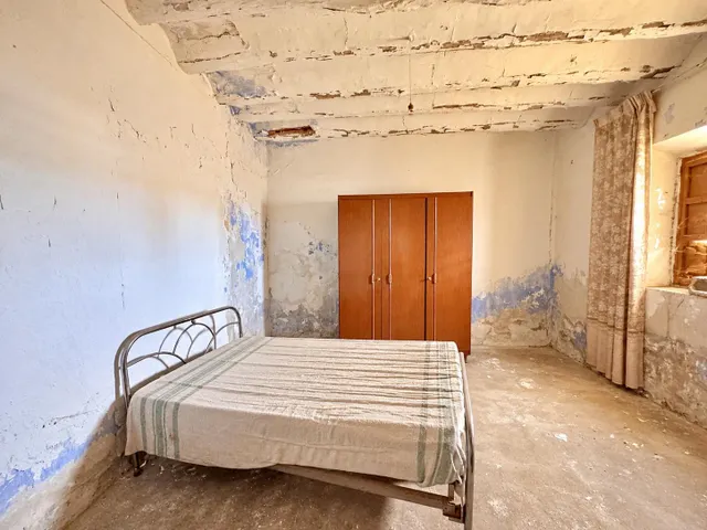 Venta de conjunto de viviendas y terrenos en Cúllar (Granada) — 21