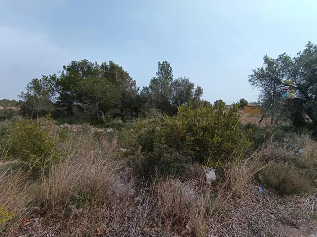 Exclusivas parcelas en venta en Els Corralets, L'Hospitalet  - foto 4