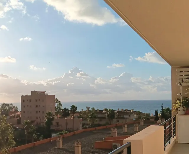 Apartamento 2 dormitorios 2 baños junto a la playa — 12