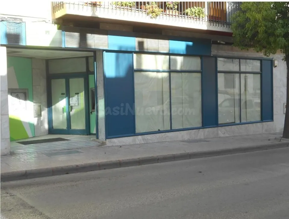 Local en venta en Martos, Jaén.