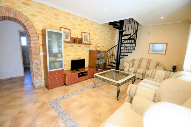 Casa 5 habitaciones 300m² en venta - Centro — 24