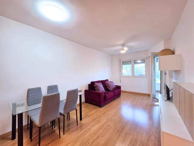 Vivienda reformada de 3 dormitorios y 2 baños en Capitanes Ripoll en Cartagena — 2