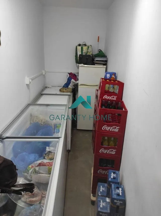 Local comercial en  Villar del Rey — 27