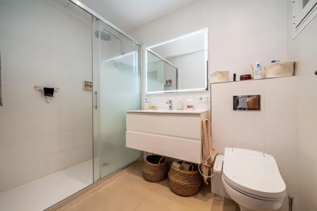 VENTA PISO CON TERRAZA — 11