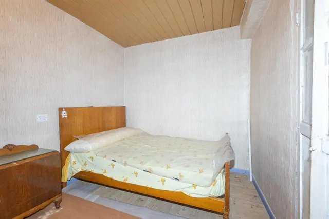 Casona montañesa y cuadra de piedra — 18