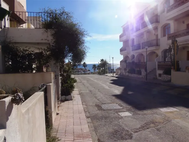 Local Estratégico en Villaricos - 73 m2 de Potencial