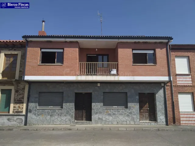 SE VENDE CASA EN MIÑAMBRES DE LA VALDUERNA - foto 2