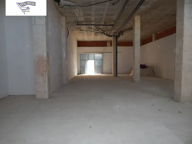 LOCAL COMERCIAL EN ALQUILER — 3