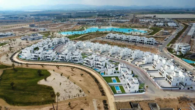 Villas de lujo de nueva construcción en Santa Rosalía Lake a - foto 4