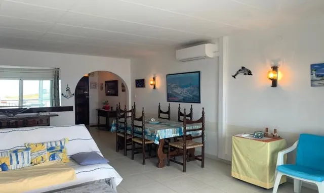 INCREIBLE ATICO CON VISTA MAR Y DELANTE PLAYA SEGOND MOLL EN ROSES — 12