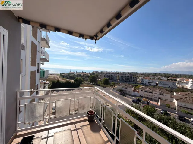 EN VENTA PISO CON VISTAS AL MAR EN COLONIA EUROPA, ZONA SALI