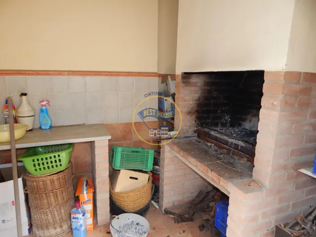 CHALET CON PISCINA Y VISTAS PRIVILEGIADAS. — 26