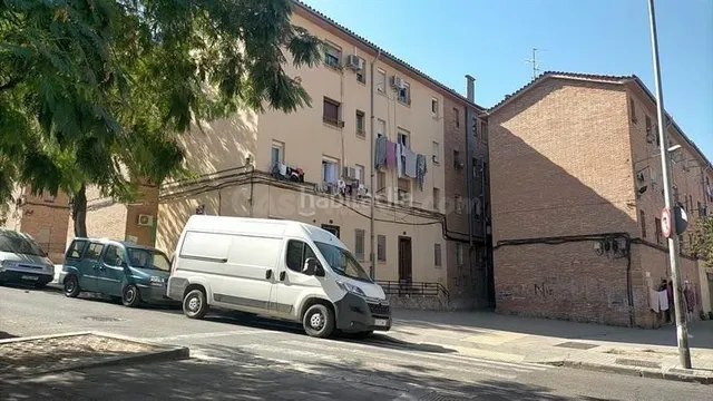 Se vende piso OKUPADO en Mariola Lleida (Lleida)