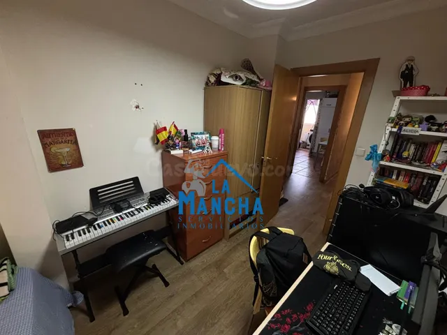 *270.000€* INMOBILIARIA LA MANCHA VENDE PISO EN ZONA FERIA D - foto 3