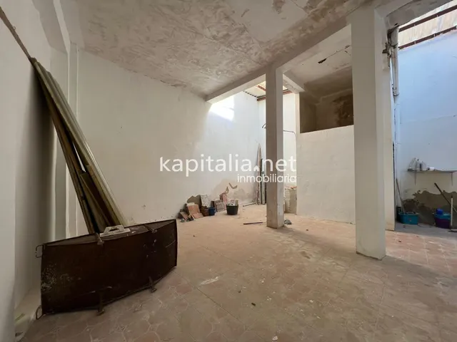 Local comercial a la venta en Ontinyent, zona Sant Antoni — 3
