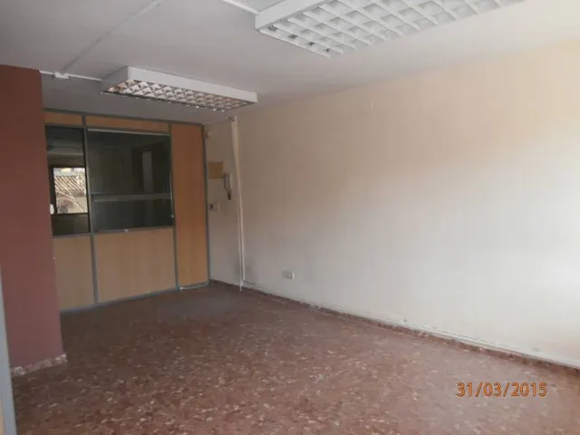 AMPLIO  Y CENTRICO ENTRESUELO CON ACCESO INDEPENDIENTE CON SALA DE GRABACION INSONORIZADA — 9