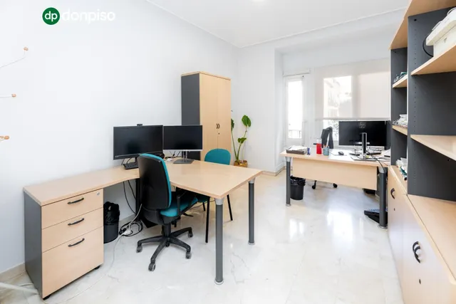 Gran vivienda en Plaza Los Campos - 7 habitaciones — 13