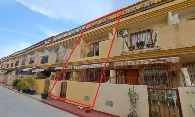 DUPLEX DE 3 DORMITORIOS 3 BAÑOS EN PLAYA FLAMENCA ( ORIHUELA - foto 3