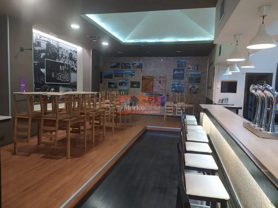 SE ALQUILA CAFE- BAR EN RONDA MERCEDES