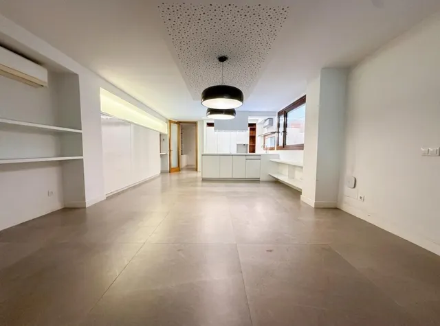 Exclusiva vivienda de autor en Calle Aragón, Palma — 7