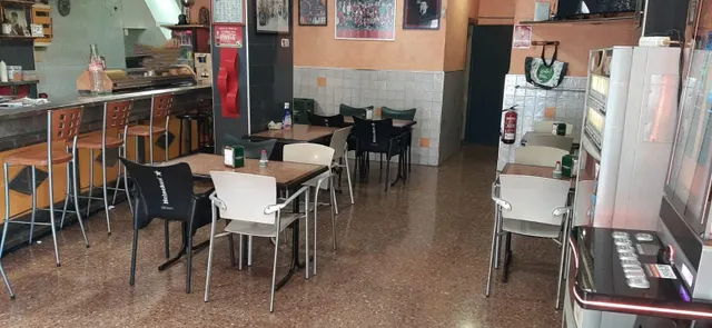 Local en rentabilidad en Calle Gadea, Alicante — 3