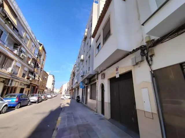 Dúplex sin posesión en zona de Levante (Córdoba) - foto 3