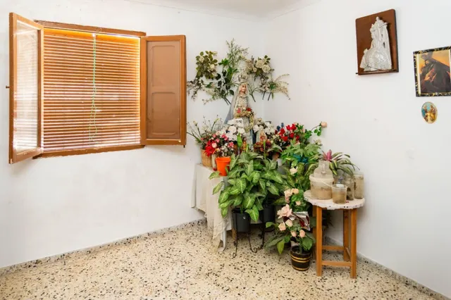 Casa tradicional de cuatro dormitorios en Íllora, Granada — 17