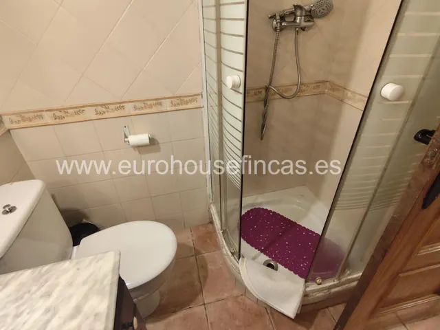Piso reformado de una habitación con terraza en Finca antigua en Sants. — 17