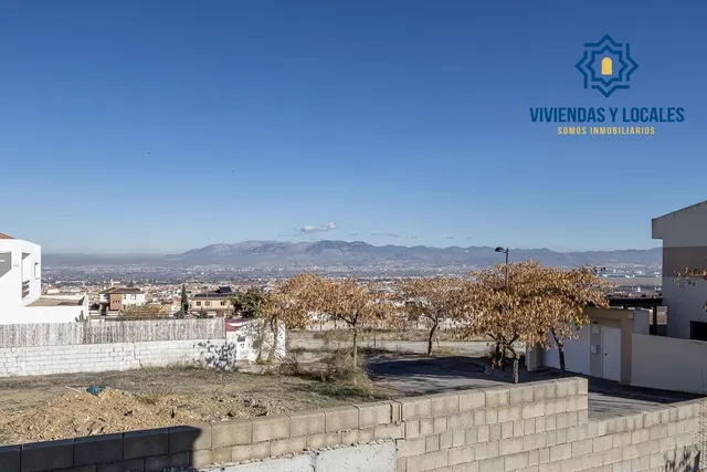 Parcela exclusiva con estructura de Chalet independiente y piscina en Urb. El Montecillo, Las Gabias — 23