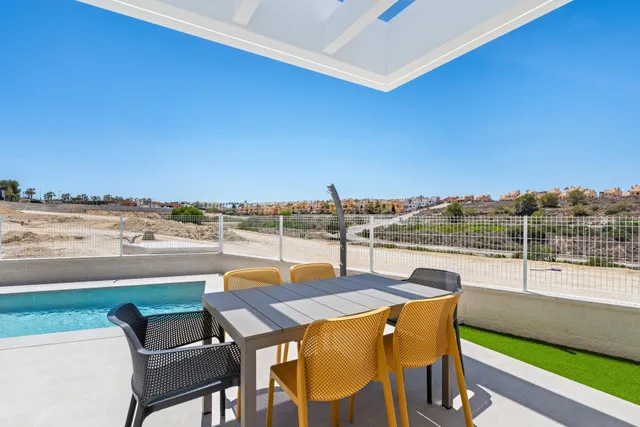 PRECIOSA VILLA DE OBRA NUEVA EN ALGORFA, ALICANTE, COSTA BLA - foto 4