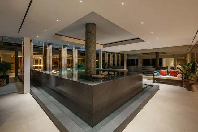 Chalet 6 habitaciones 771m² en venta - Costa del Sol — 23