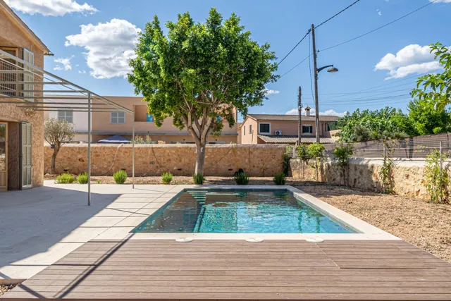 Equilibrio perfecto entre alma mallorquina y lujo moderno en Es Pla de na Tesa — 40
