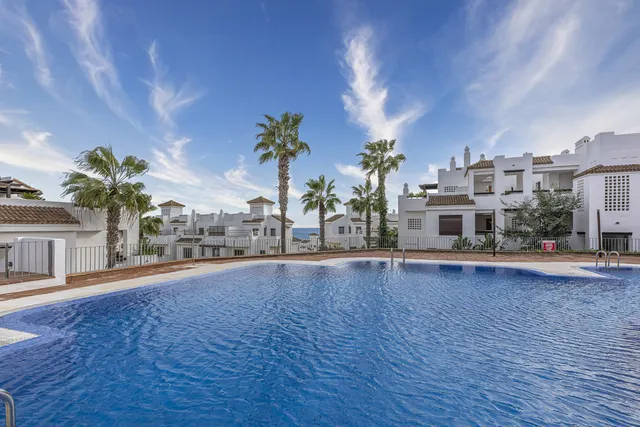 Apartamento 2 habitaciones 100m² en venta - Playa la alcaidesa — 28