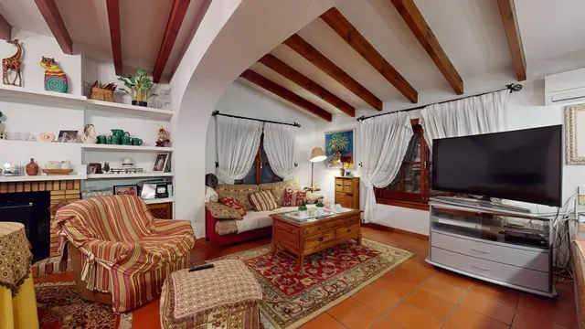 MAITINO AMPLIO CHALET CON PISCINA, PISTA DE TENIS CON VESTUARIOS Y BARBACOA — 14