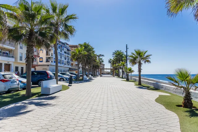 FANTÁSTICO PISO JUNTO A LA PLAYA - LA RÁBITA — 30