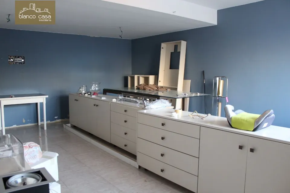 Alquiler de local comercial en rúa Coruña